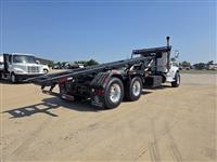 2018 Peterbilt 348