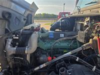 2015 Volvo VNL64T300