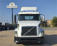 2015 Volvo VNL64T300