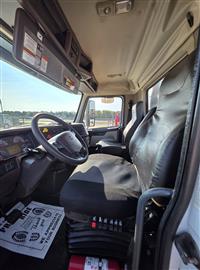 2015 Volvo VNL64T300