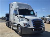  Freightliner Cascadia 126