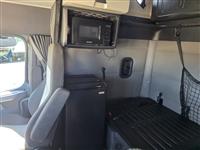 2021 Freightliner Cascadia 126