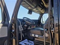 2021 Freightliner Cascadia 126
