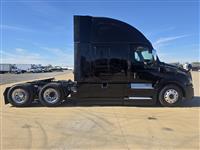 2021 Freightliner Cascadia 126