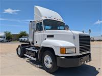 2001 Mack CH612