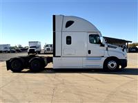 2020 Freightliner Cascadia 126