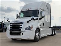 2020 Freightliner Cascadia 126