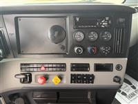 2020 Freightliner Cascadia 126