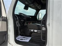 2020 Freightliner Cascadia 126