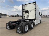 2020 Freightliner Cascadia 126