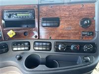 2015 Freightliner CASCADIA 113