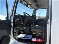 2020 Volvo VNR64T300