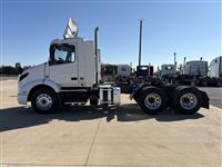 2020 Volvo VNR64T300