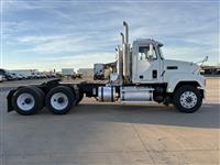 1996 Mack CH613