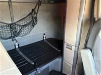 2017 Freightliner CASCADIA 113