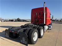 2017 Freightliner CASCADIA 113