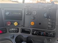 2016 Freightliner CASCADIA 113