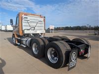 2016 Freightliner CASCADIA 113