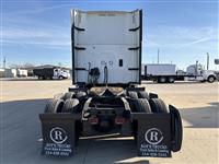 2022 International LT