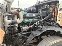 2017 Volvo VNL64T300