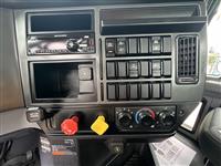 2020 Mack Pinnacle 64T