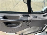 2017 Freightliner M2