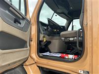 2017 Freightliner CASCADIA 113