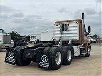 2017 Freightliner CASCADIA 113