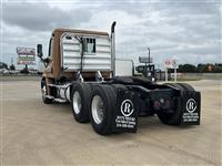 2017 Freightliner CASCADIA 113
