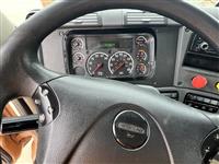 2017 Freightliner CASCADIA 113