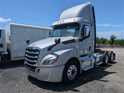 2020 Freightliner Cascadia 126
