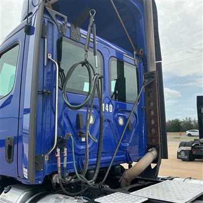 2020 Freightliner Cascadia 116