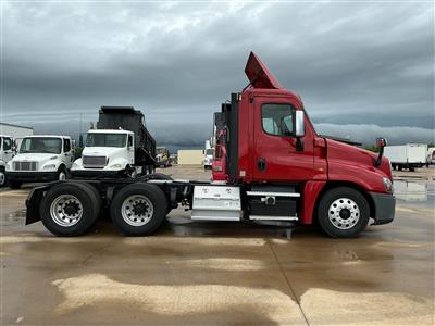 2020 Freightliner CASCADIA 125