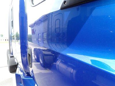 2022 Freightliner Cascadia 126