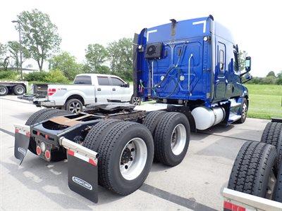 2022 Freightliner Cascadia 126