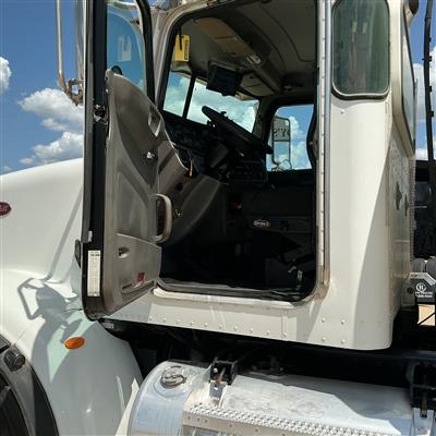 2016 Peterbilt 367