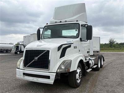 2016 Volvo VNL64T300