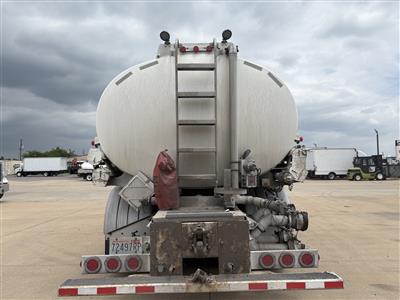 2016 Volvo VNL64T300