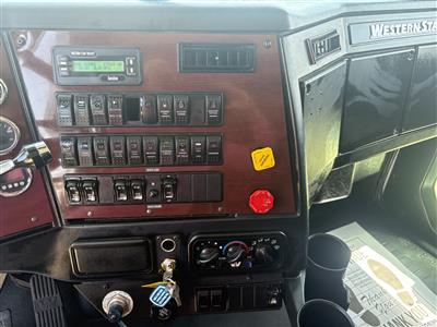 2016 Western Star 4900