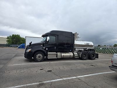 2021 Freightliner Cascadia 126