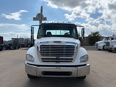 2005 Freightliner M2 112