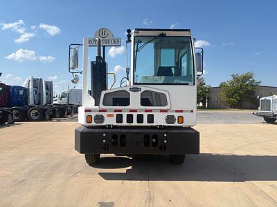 2021 AUTOCAR INDUSTRIES XSPOTTER