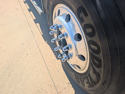 2019 Freightliner M2 106