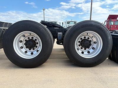 2005 Freightliner M2 112