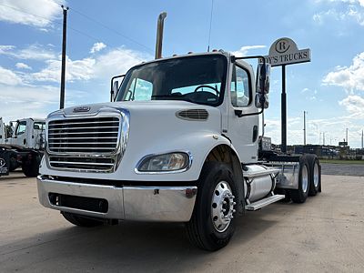 2005 Freightliner M2 112