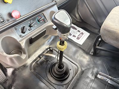 2005 Freightliner M2 112