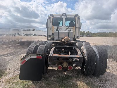 2015 Freightliner CASCADIA 125