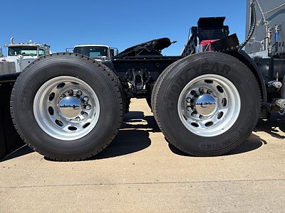 2021 Peterbilt 389