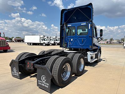 2022 Freightliner Cascadia 116