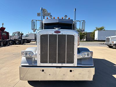 2021 Peterbilt 389